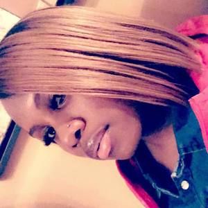 Meet your Posher, Denesha